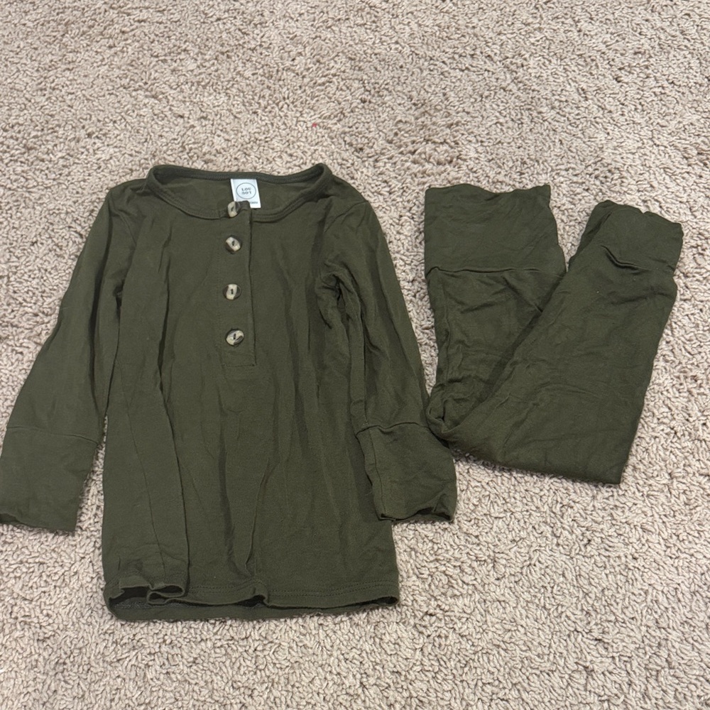 LouLou&Company Top & Bottom Set